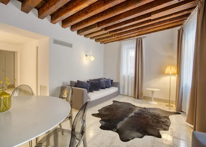 Ca Margherita Loft & Square Palazzo Grifalconi