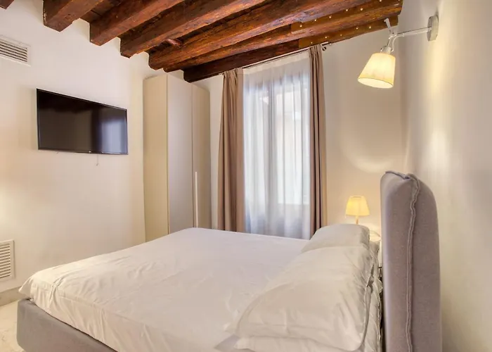 Ca Margherita Loft & Square Palazzo Grifalconi