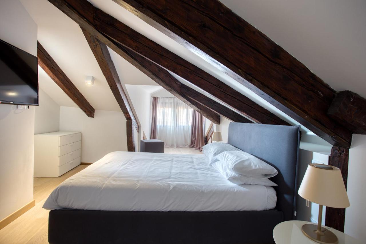 Ca Margherita Loft & Square Palazzo Grifalconi Apartment *